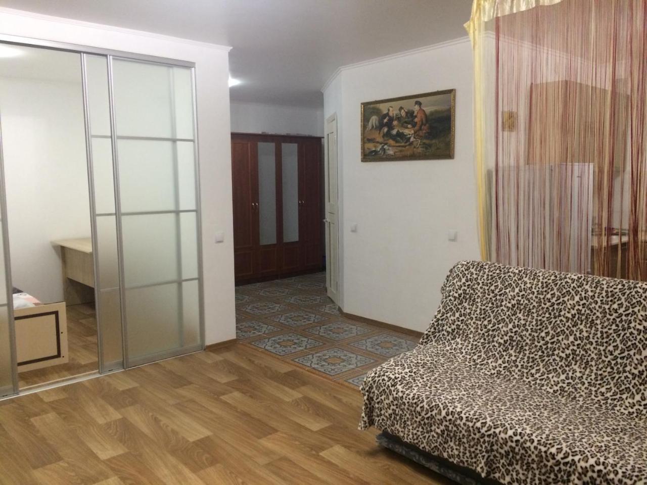 Studio Apartment In Center Πολτάβα Εξωτερικό φωτογραφία
