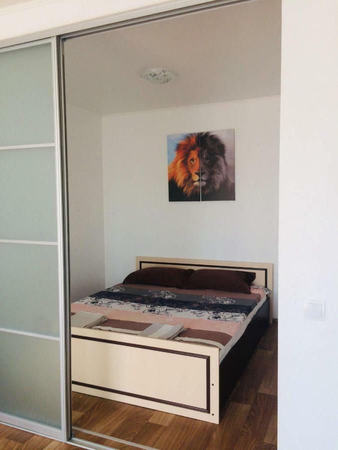 Studio Apartment In Center Πολτάβα Εξωτερικό φωτογραφία